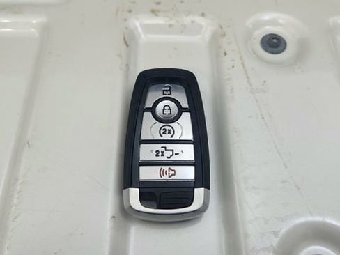 Used 2023 Ford F350 Lariat w/ Tow Technology Package image 65