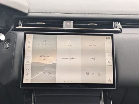 New 2026 Land Rover Range Rover Velar Dynamic SE AWD/4WD image 17