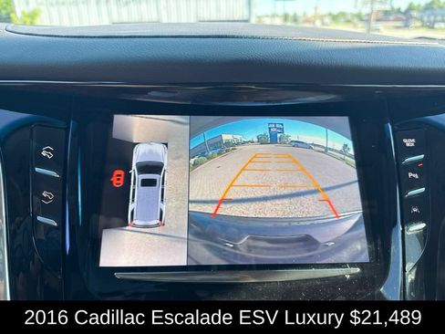 Used 2016 Cadillac Escalade ESV Luxury RWD image 30