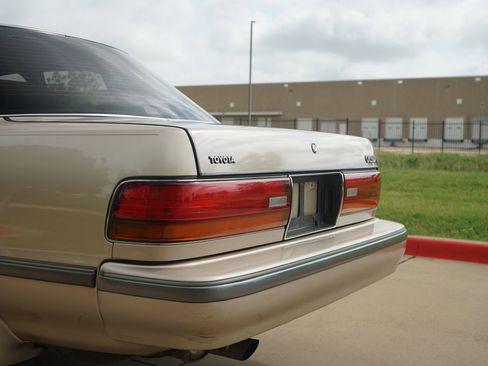 Used 1991 Toyota Cressida RWD image 28