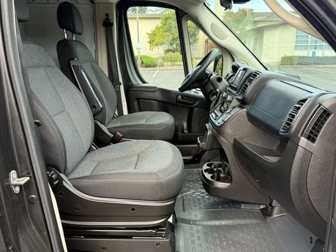 Used 2022 RAM ProMaster 2500 image 15