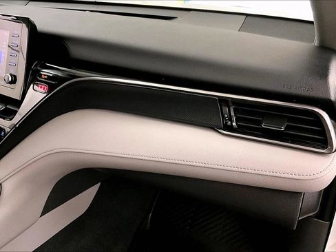 Used 2024 Toyota Camry LE image 15