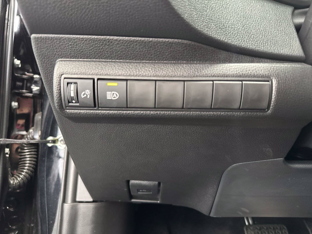 Certified 2026 Toyota Corolla LE FWD image 32