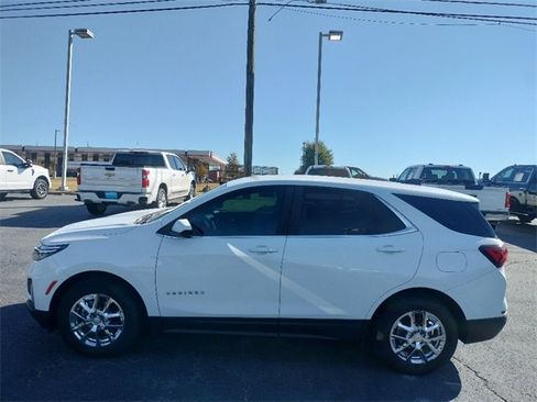 Used 2022 Chevrolet Equinox LT image 4