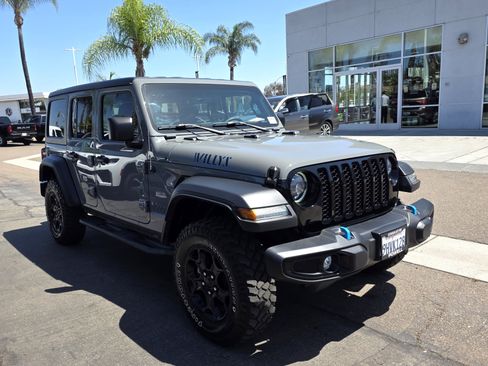 Certified 2023 Jeep Wrangler Unlimited w/ 8.4" Radio Group AWD/4WD image 6