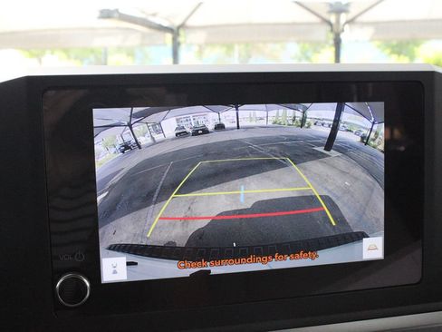 Certified 2025 Toyota 4Runner SR5 AWD/4WD image 35