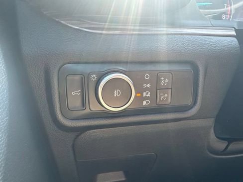 Used 2023 Ford Explorer Limited w/ Equipment Group 301A AWD/4WD image 28