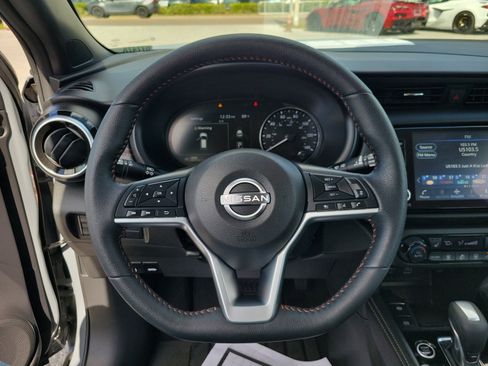 Used 2023 Nissan Kicks SR w/ SR Premium Package image 28