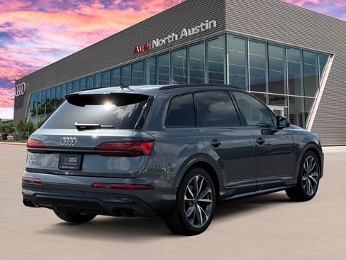 Certified 2024 Audi SQ7 Premium Plus w/ Carbon Package AWD/4WD image 5
