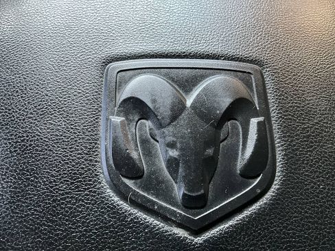 Used 2015 RAM 2500 Laramie w/ Black Appearance Group AWD/4WD image 29