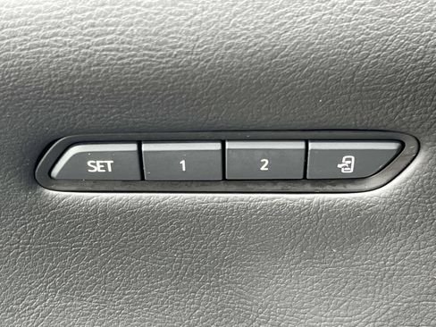 Used 2022 Cadillac XT5 Premium Luxury FWD image 22