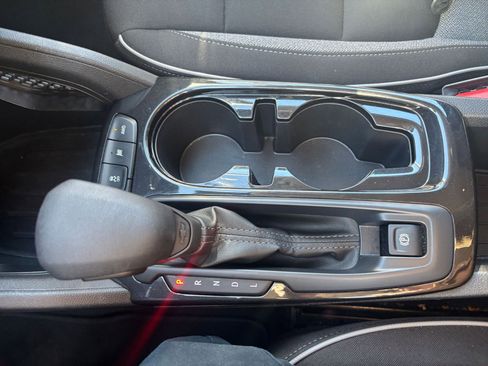 Used 2025 Chevrolet TrailBlazer LT w/ Driver Confidence Package image 39