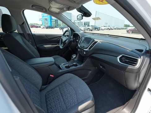 Used 2024 Chevrolet Equinox LT AWD/4WD image 23