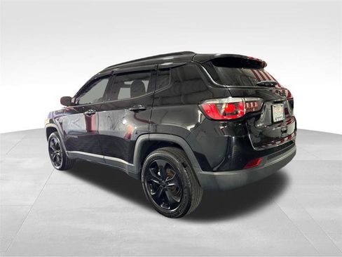 Used 2018 Jeep Compass Latitude image 7