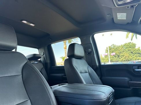 Used 2023 GMC Sierra 2500 SLT w/ SLT Premium Package image 15