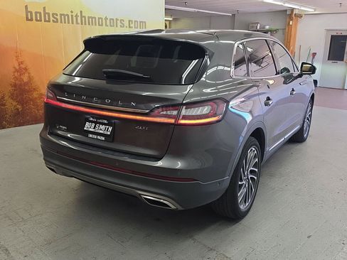 Used 2020 Lincoln Nautilus Reserve FWD image 20