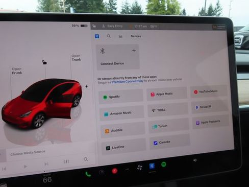 Used 2023 Tesla Model Y AWD image 26