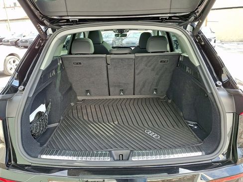 Certified 2025 Audi Q5 Premium Plus w/ Premium Plus image 28