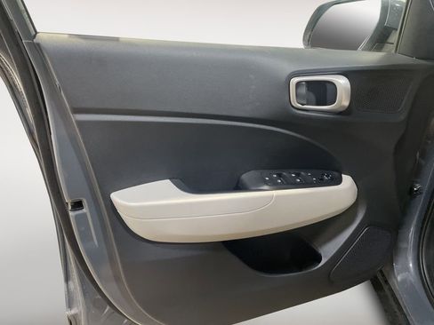 New 2026 Hyundai Venue SEL FWD image 14