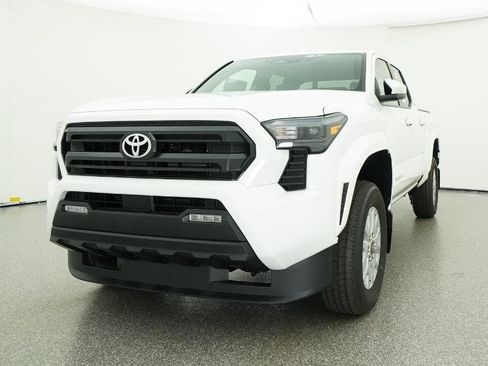 New 2026 Toyota Tacoma SR5 RWD image 18