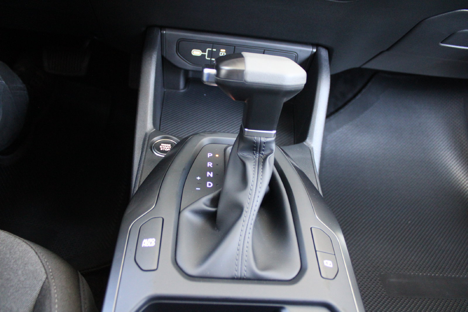 New 2026 Kia K4 FWD image 29