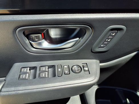 Used 2025 Honda Pilot EX-L image 23