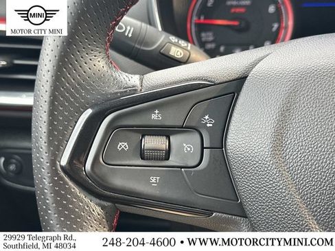Used 2021 Chevrolet TrailBlazer RS w/ Sun and Liftgate Package AWD/4WD image 25