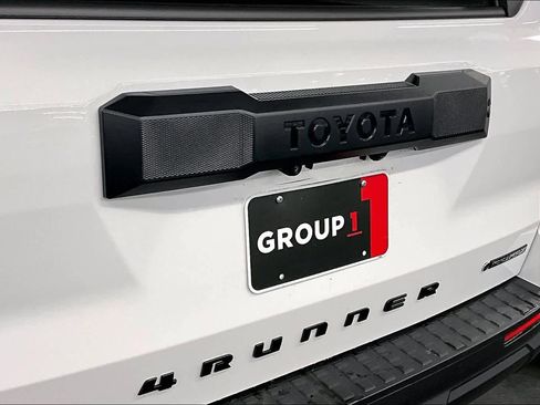 Used 2025 Toyota 4Runner Trailhunter image 30