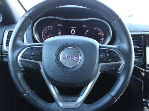 Used 2019 Jeep Grand Cherokee Limited image 30
