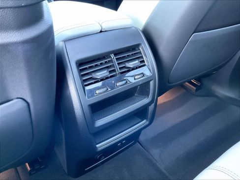 Used 2025 BMW X5 xDrive40i w/ M Sport Package AWD/4WD image 36