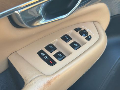 Used 2018 Volvo XC90 T8 Inscription w/ Luxury Package image 25