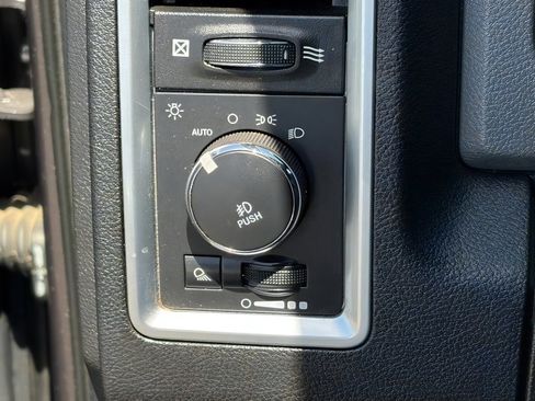 Used 2019 RAM 1500 Big Horn RWD image 18
