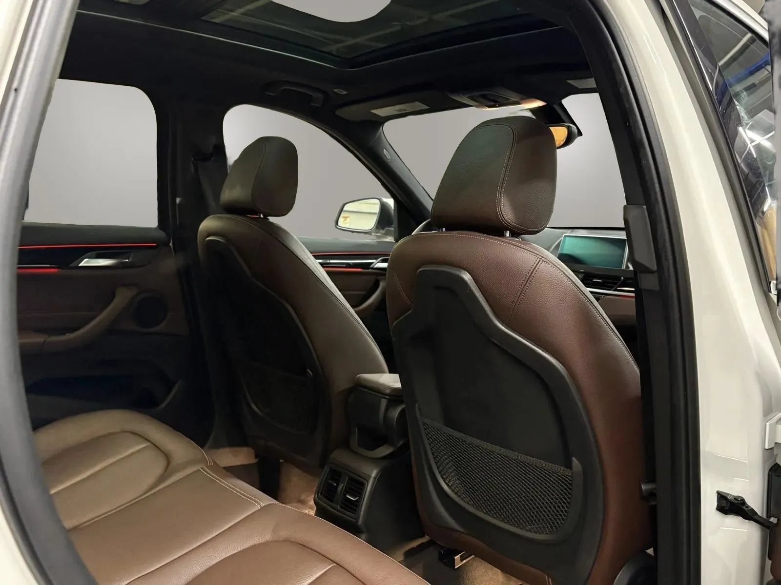 Used 2018 BMW X1 xDrive28i AWD/4WD image 23