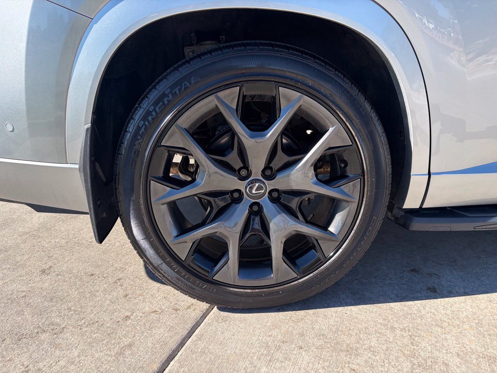 Used 2024 Lexus TX 500h AWD image 7