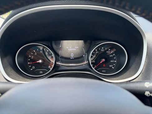 Used 2020 Jeep Compass Latitude w/ Safety & Security Group FWD image 19