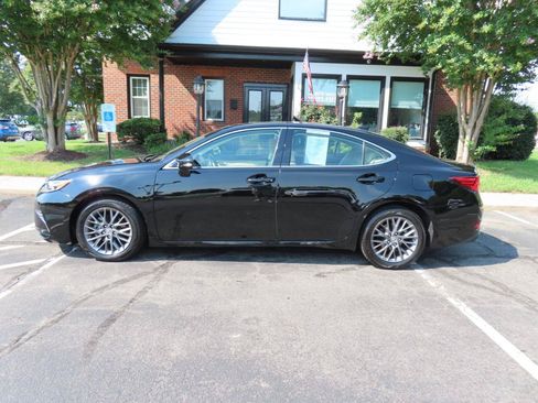 Used 2018 Lexus ES 350 w/ Premier Package FWD image 3