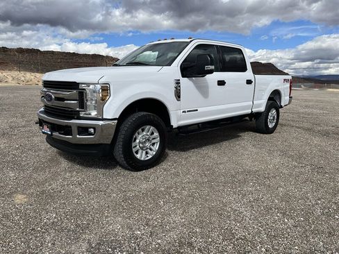 Used 2018 Ford F350 XLT w/ XLT Value Package image 4