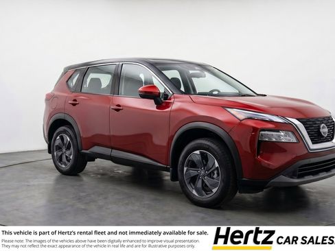 Used 2025 Nissan Rogue SV AWD/4WD image 1