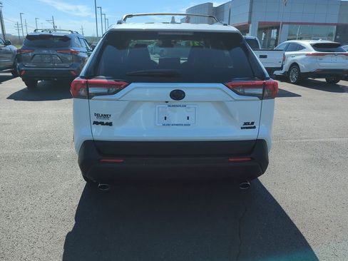 Used 2021 Toyota RAV4 XLE Premium AWD/4WD image 7