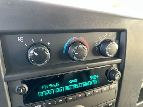 New 2025 Chevrolet Express 3500 w/ Power Convenience Package image 17