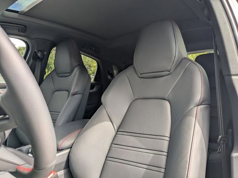 New 2026 Porsche Cayenne S image 5