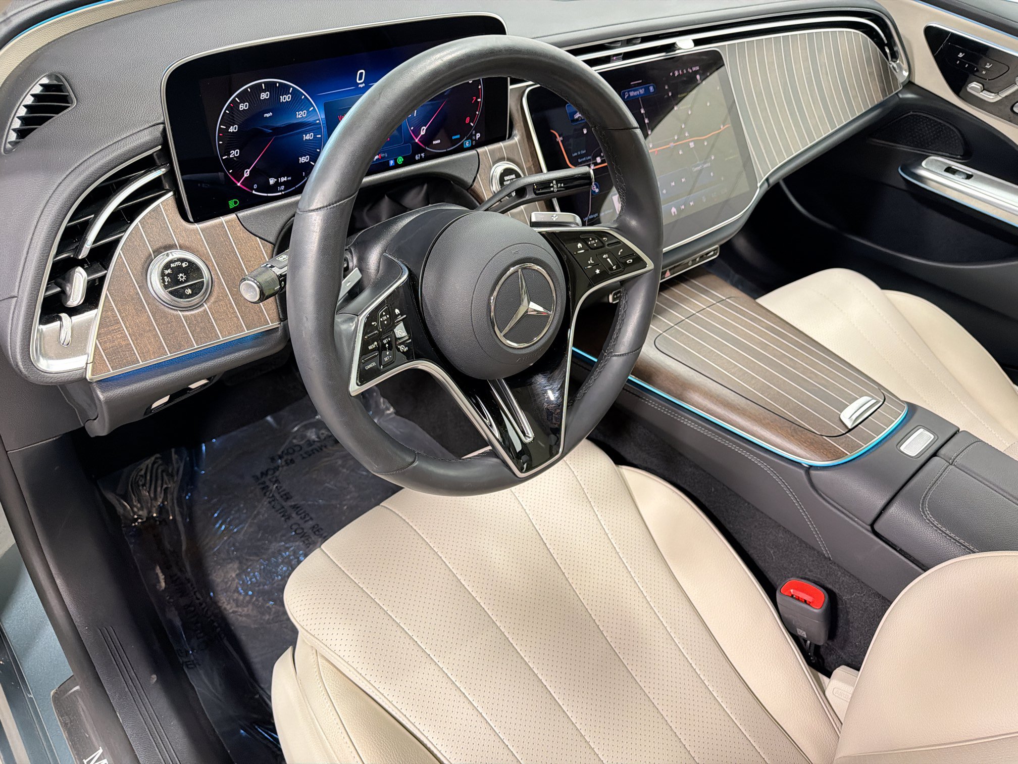 Used 2025 Mercedes-Benz E 450 4MATIC Sedan image 4