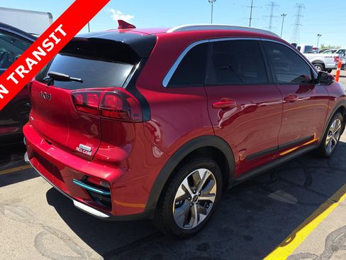 Used 2022 Kia Niro EX w/ Cold Weather Package FWD image 5