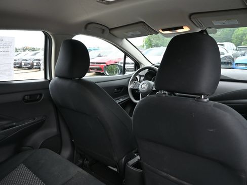 Used 2023 Nissan Versa S FWD image 26
