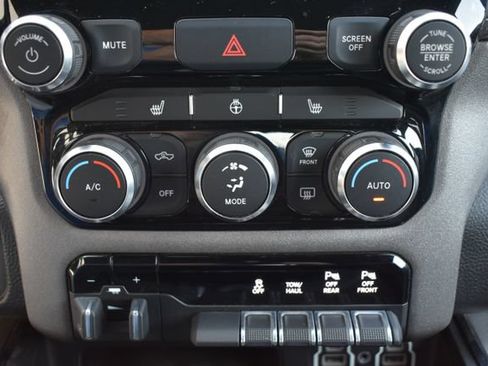 Used 2021 RAM 1500 Big Horn w/ Built-to-serve Edition AWD/4WD image 34