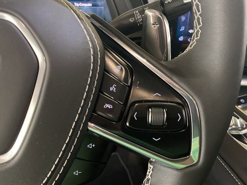 Used 2025 Chevrolet Corvette Stingray Premium Conv w/ Z51 Performance Package image 16