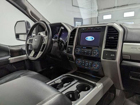 Used 2021 Ford F250 Lariat image 45