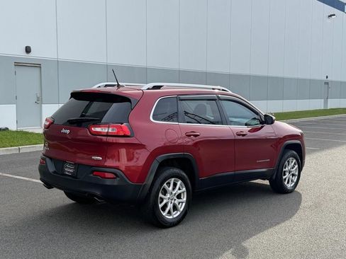 Used 2014 Jeep Cherokee Latitude AWD/4WD image 5