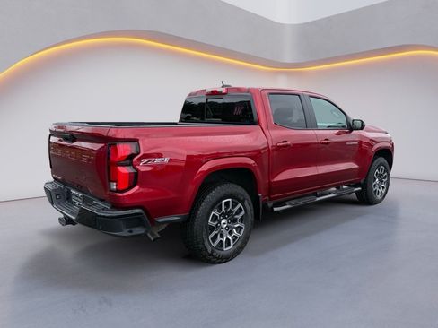 Used 2024 Chevrolet Colorado Z71 w/ Z71 Convenience Package 2 AWD/4WD image 3