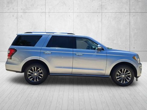 Used 2021 Ford Expedition Limited RWD image 4